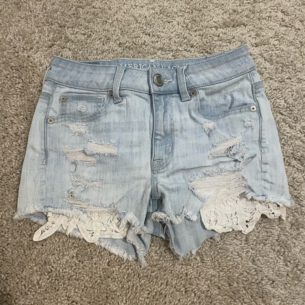 American Eagle Outfitters Women's Light Wash Ripped Jean Shorts